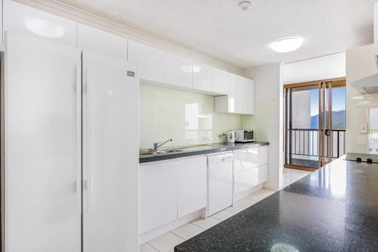 Cairns Ocean View Apartment In Aquarius Exterior photo